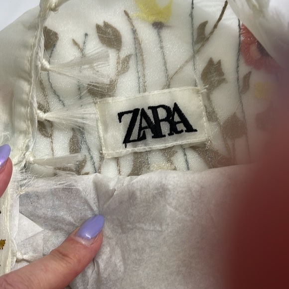 NWT Zara floral embroidered tulle tote. - Picture 4 of 6